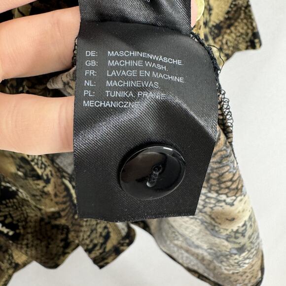 Ulla Popken Tunic Womens 32 Brown Snake Animal Print Button Front Top Travel - Picture 13 of 13